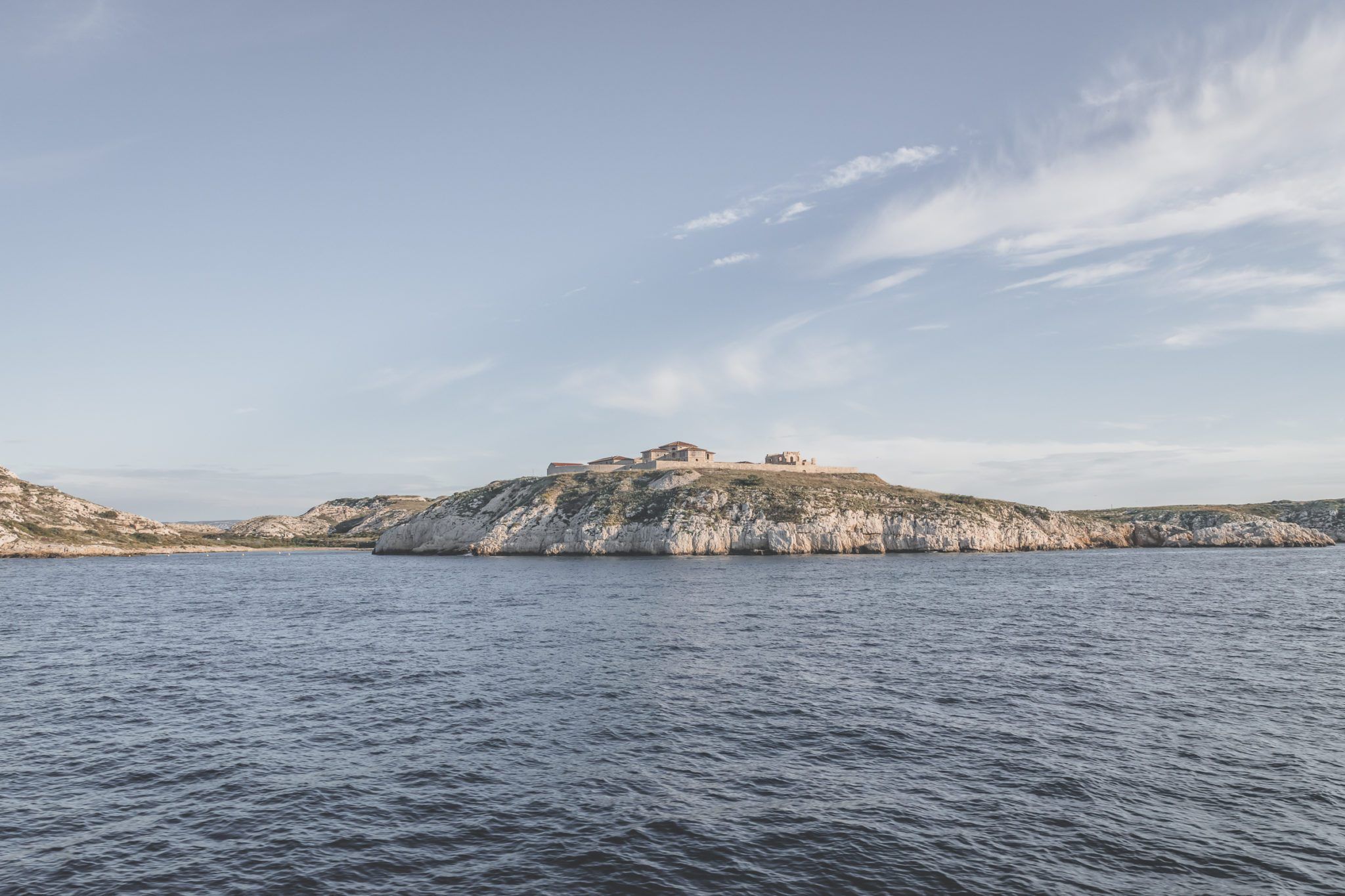 point de vue sur les iles du frioul