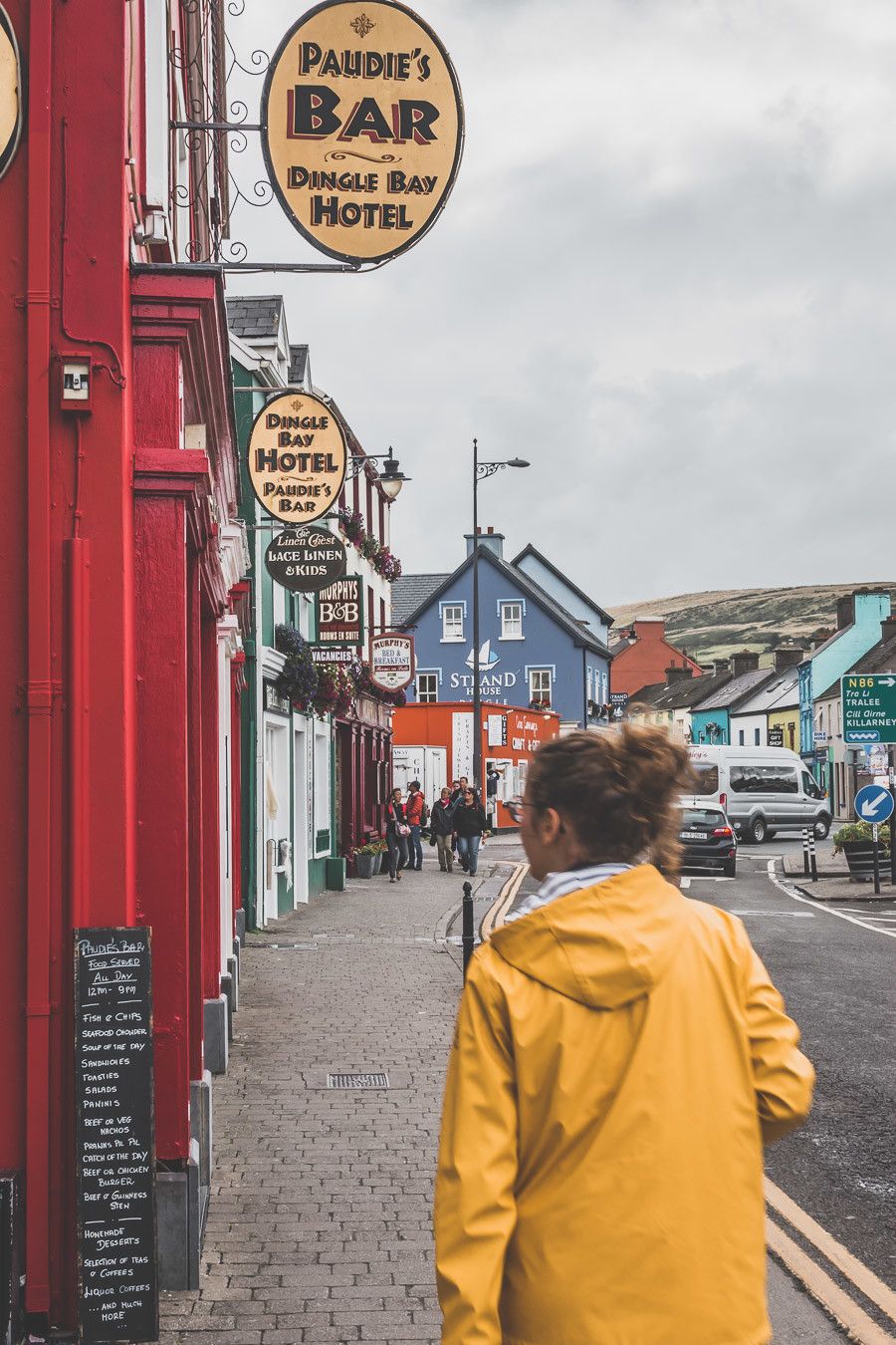 la petite ville de dingle en irlande