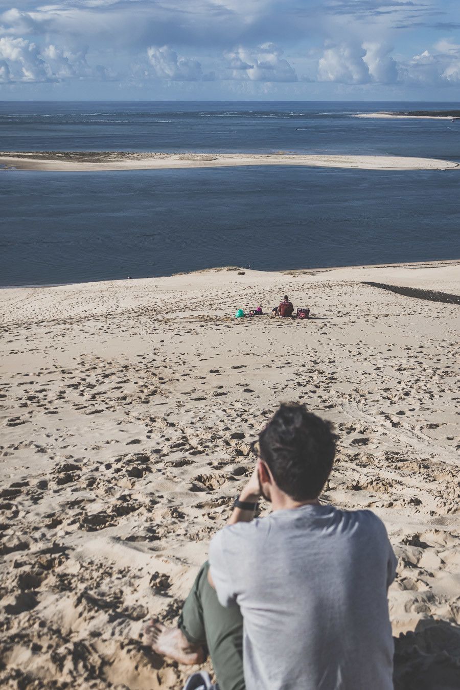 Envie de visiter le Bassin d’Arcachon ? Vous n’avez jamais eu la chance de monter la dune du Pilat ? Cet article est fait pour vous. Partez à la découverte du Cap Ferret, de la ville d’hiver d’Arcachon et des jolis villages ostréicoles lors d’un week-end bien mérité. #roadtrip #nouvelleaquitaine #france #vacances / Bassin d’Arcachon / Arcachon bassin / Gironde France / Gironde tourisme / Gironde paysage / Gironde visite / Nouvelle Aquitaine France