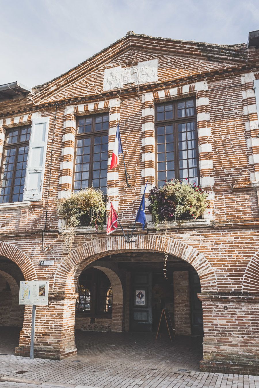 Mairie de Lisle-sur-Tarn