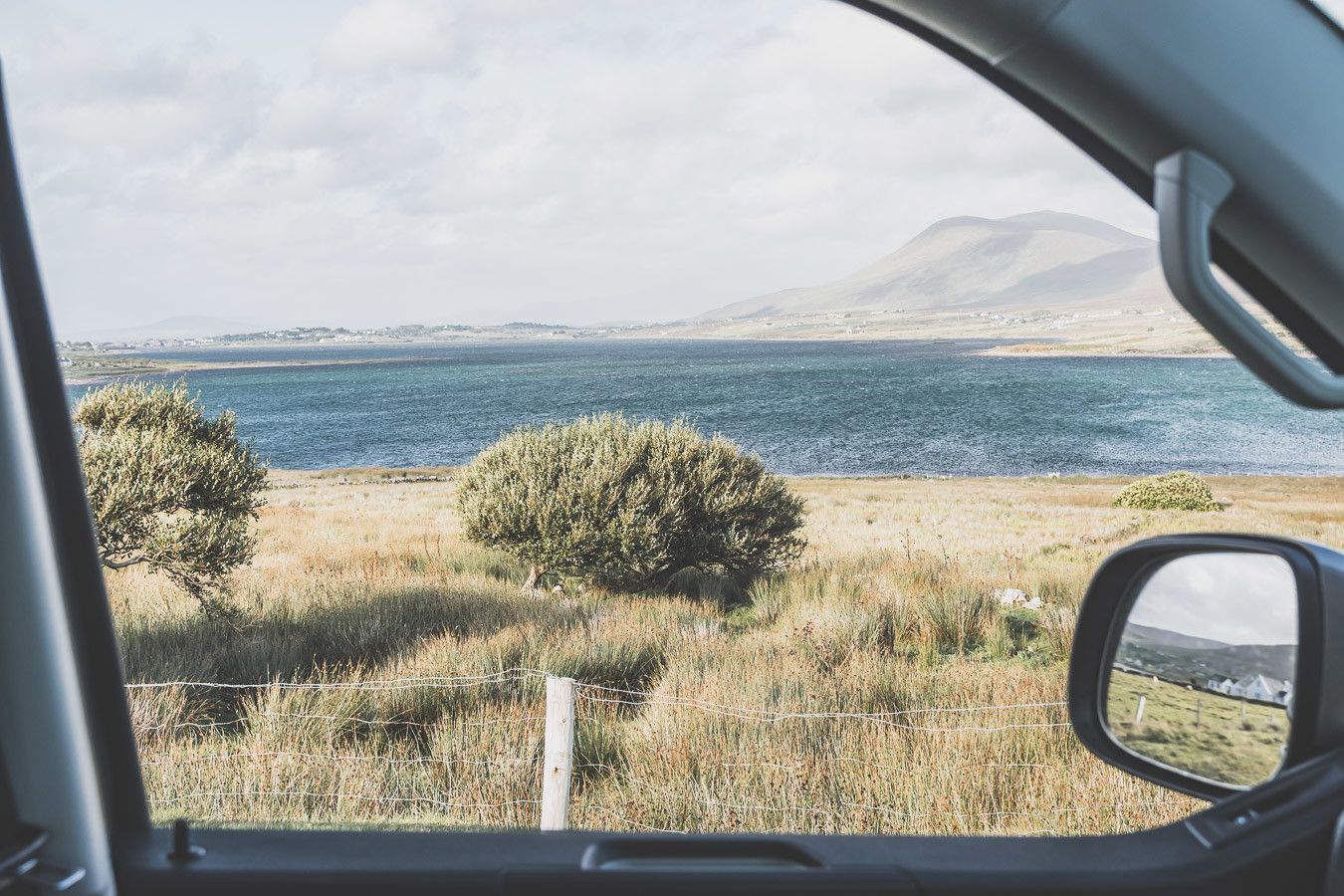 Vue depuis le van en Irlande