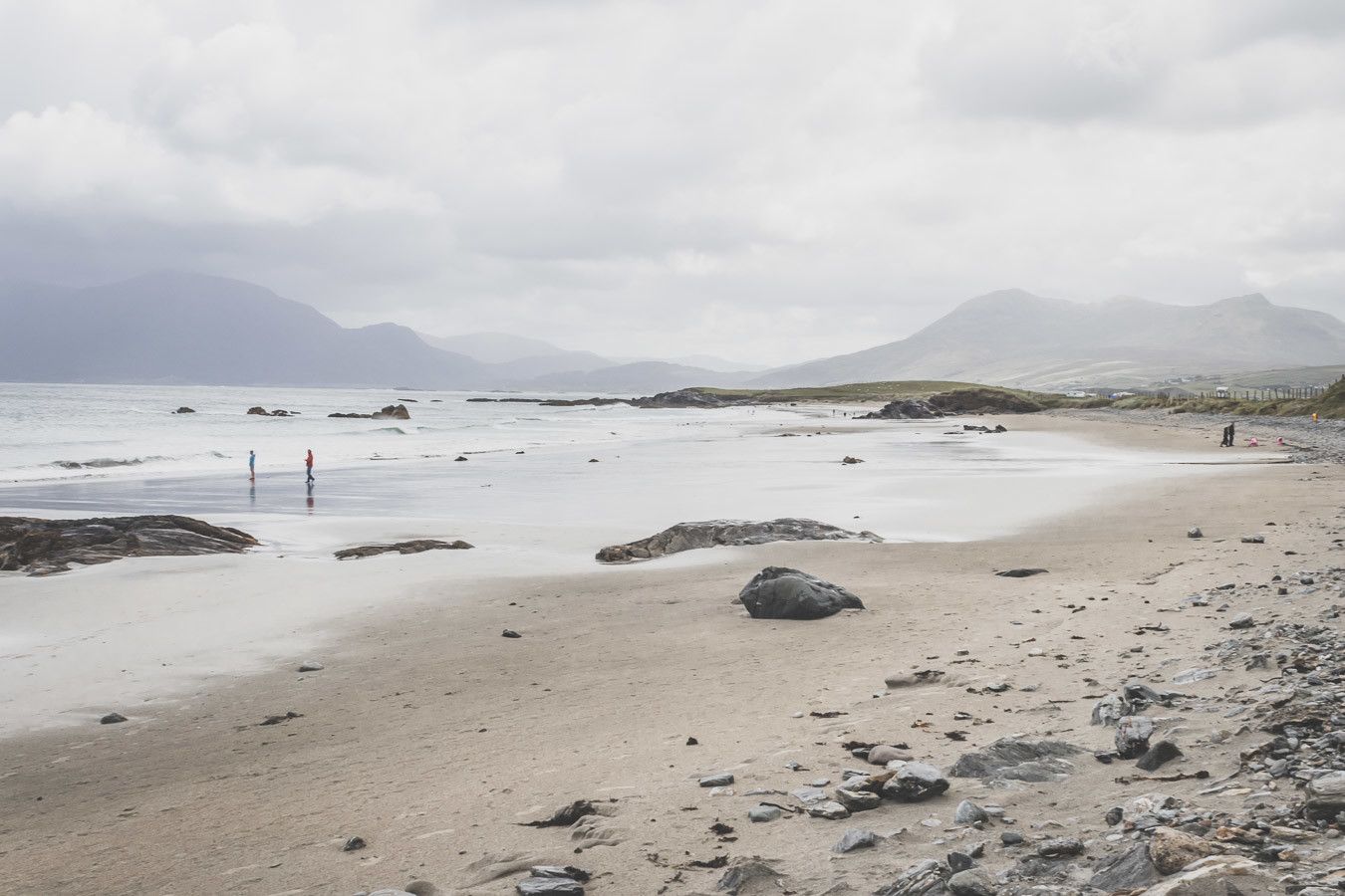 Vous souhaitez visiter le Connemara ? Découvrir la ville de Galway et ses alentours ? Ce guide est fait pour vous ! Il saura vous aiguiller / Irlande road trip / Road trip Irlande / Irlande paysage / Irlande voyage / Voyage Irlande / Irlande voyage / Voyage Irlande / Voyage en Irlande / Carnet de voyage en Irlande / Carnet voyage Irlande / Connemara Irlande / Connemara national park / Galway Ireland / Galway Irlande / Galway things to do