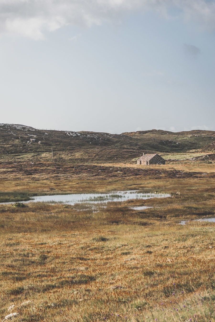 Vous planifiez un road trip en Irlande ? N’oubliez pas le comté de Donegal. Entre belles plages et falaises imposantes, ce comté saura vous surprendre et vous émerveiller. Vous trouverez dans cet article conseils pratiques et itinéraire. Irlande road trip / Road trip Irlande / Irlande paysage / Irlande / Donegal Ireland / Donegal things to do / Voyage Irlande / Voyage en Irlande / Carnet de voyage Irlande / Carnet voyage Irlande