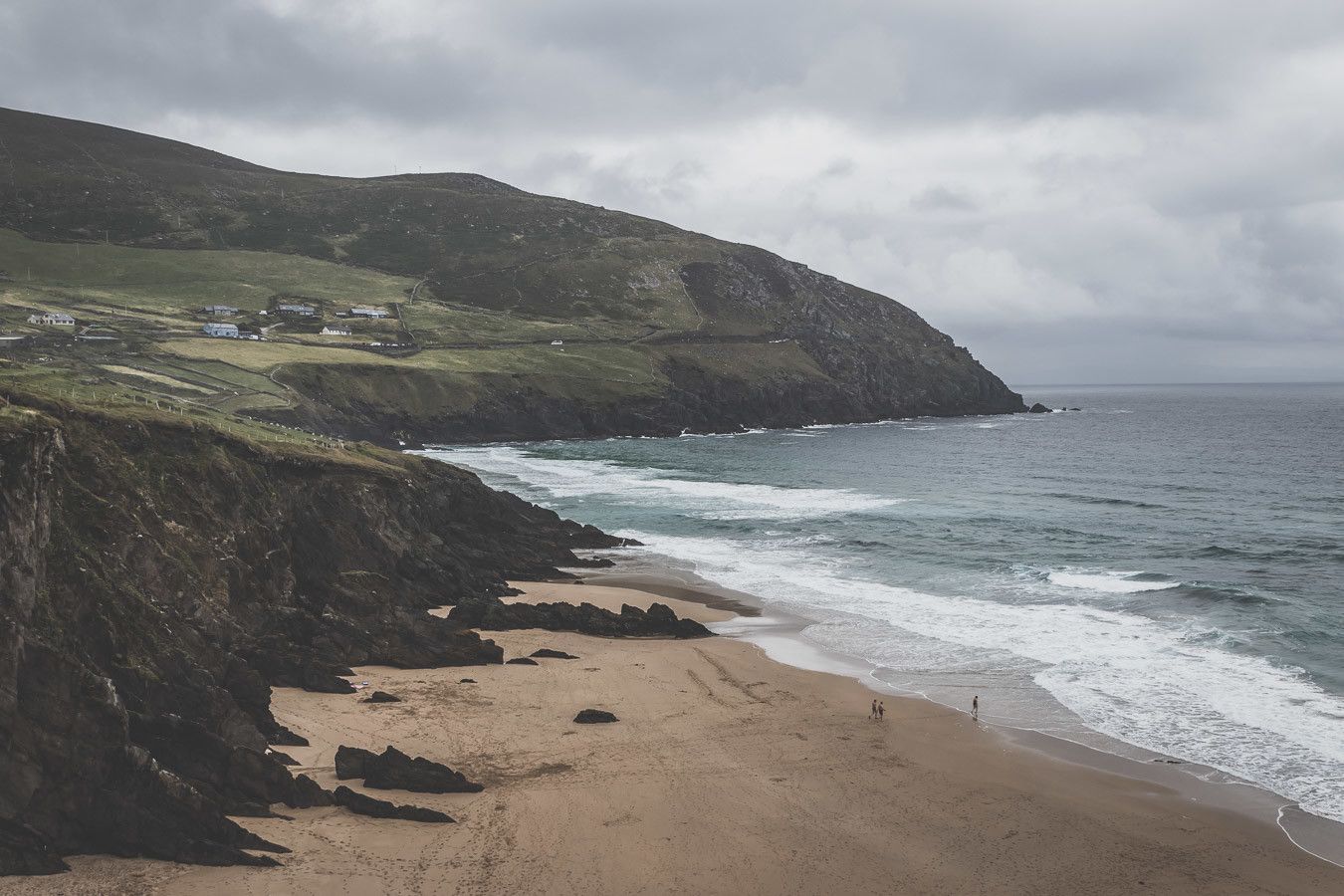 La plage de Dunmore en Irlande du Sud