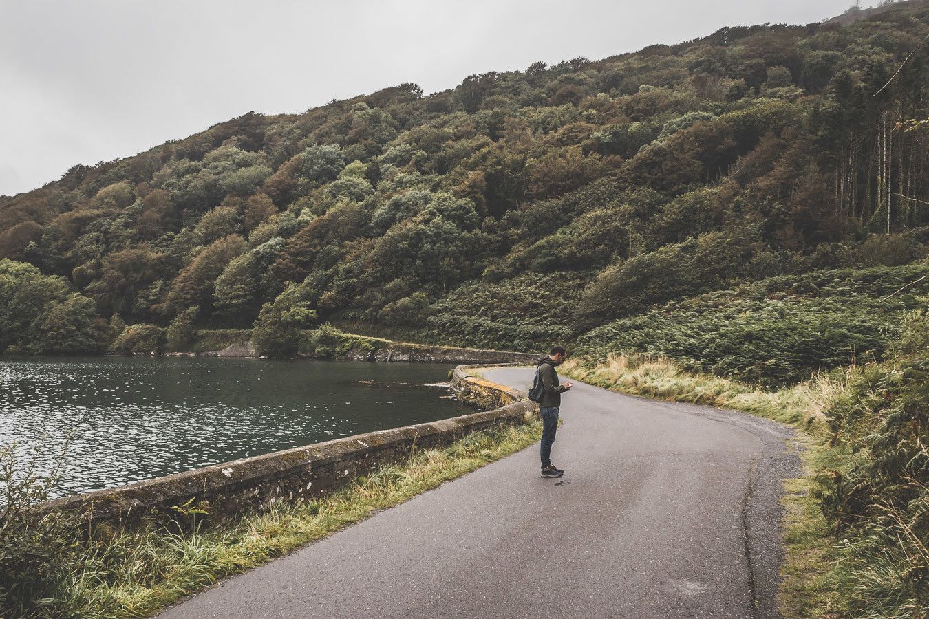 Sur les bord du Lough Hyne en Irlande