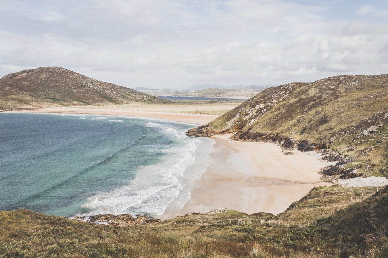 routes irlandaises vue sur la plage