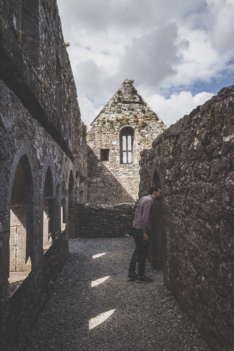 Vous souhaitez visiter le Connemara ? Découvrir la ville de Galway et ses alentours ? Ce guide est fait pour vous ! Il saura vous aiguiller / Irlande road trip / Road trip Irlande / Irlande paysage / Irlande voyage / Voyage Irlande / Irlande voyage / Voyage Irlande / Voyage en Irlande / Carnet de voyage en Irlande / Carnet voyage Irlande / Connemara Irlande / Connemara national park / Galway Ireland / Galway Irlande / Galway things to do