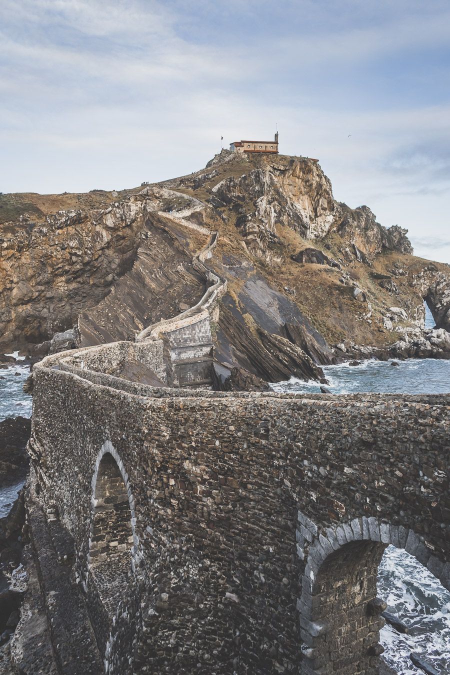 Gaztelugatxe, une étape incontournable lors d'un road trip au Pays basque espagnol 