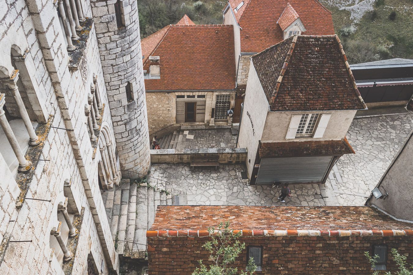 vue en hauteur sur Rocamadour - Villages du Lot