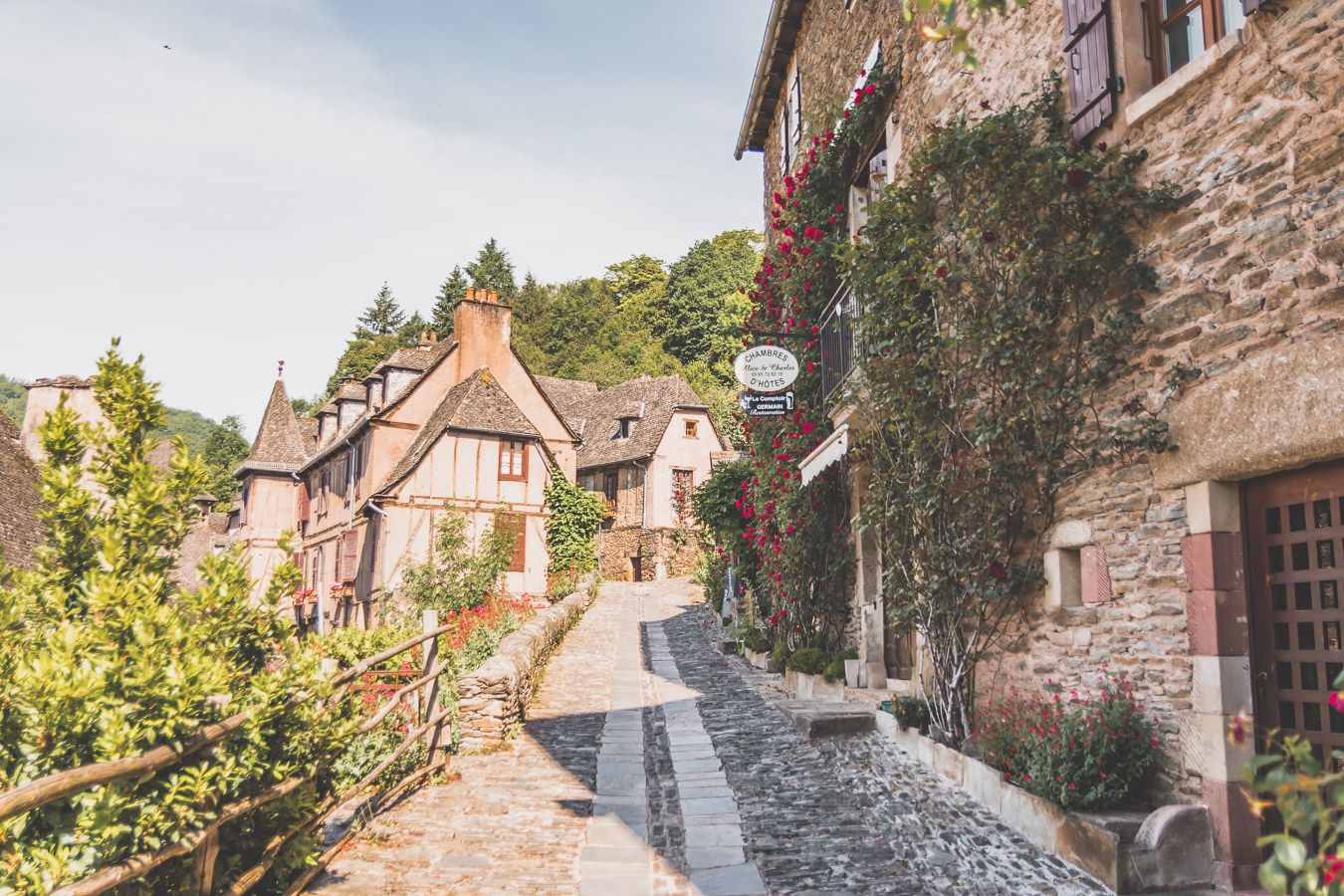 Plus beaux villages de France : Conques