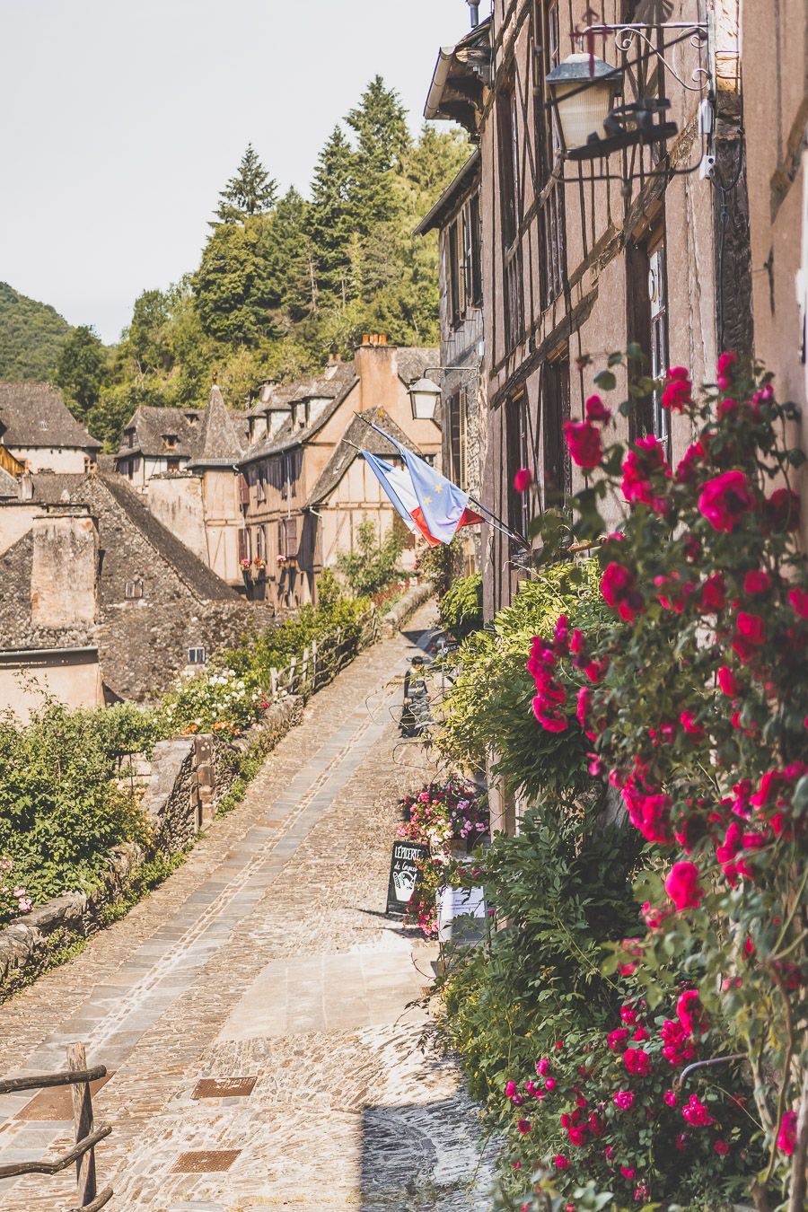 Plus beaux villages de France : Conques