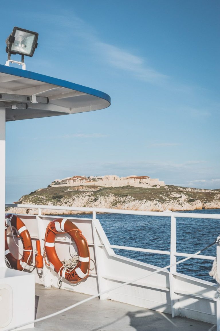 Visiter les Iles du Frioul en une journée - Marseille