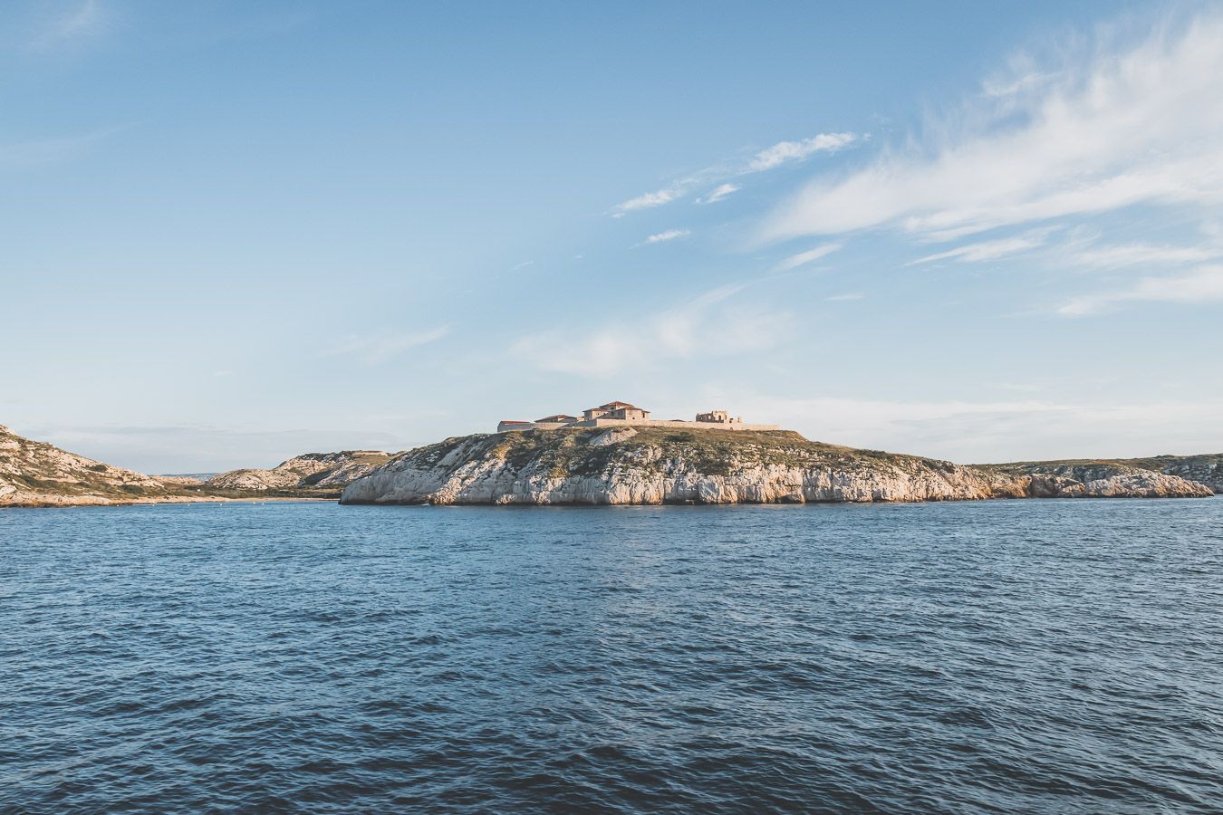 excursion depuis Marseille - île au petit matin