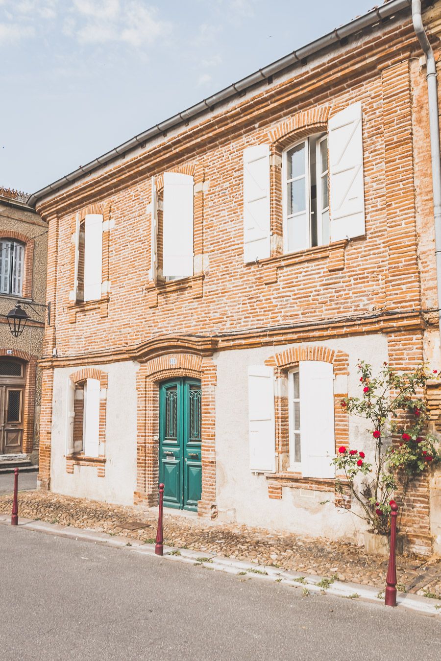 Vous cherchez une destination de vacances en France ? Pourquoi ne pas visiter le Gers ? Suivez ce guide pour un week-end en France. Vacances Occitanie / Occitanie France / Occitanie tourisme / Sud ouest France / Sud ouest paysage / France travel / France tourisme / road trip France / Europe travel / Europe travel list / Vacances en France / Voyage France/ Destinations de voyages / Idées voyages / Europe / Vacances Europe / Gers France / Gers tourisme / Gers paysage / Week end France destinations