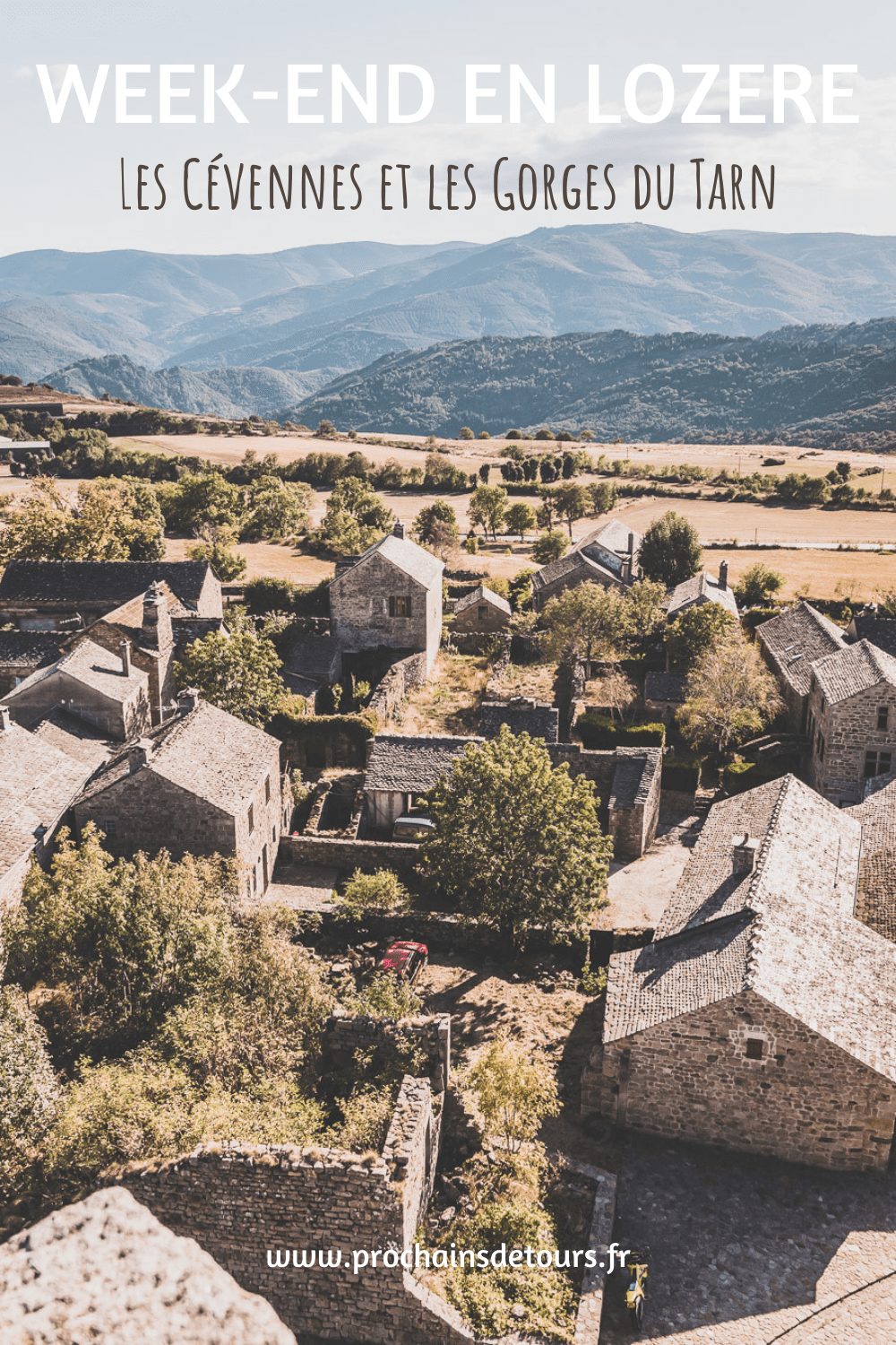 Vous cherchez une destination de vacances en France ? Pourquoi pas la Lozère ? Vous trouverez dans cet article un itinéraire entre Cévennes et Gorges du Tarn. Vacances Occitanie / Occitanie France / Occitanie tourisme / Sud ouest France / Sud ouest paysage / France travel / France tourisme / road trip France / Europe travel / Europe travel list / Vacances en France / Voyage France/ Destinations de voyages / Idées voyages / Europe / Vacances Europe / Lozere tourisme / Lozere paysage / Cevennes