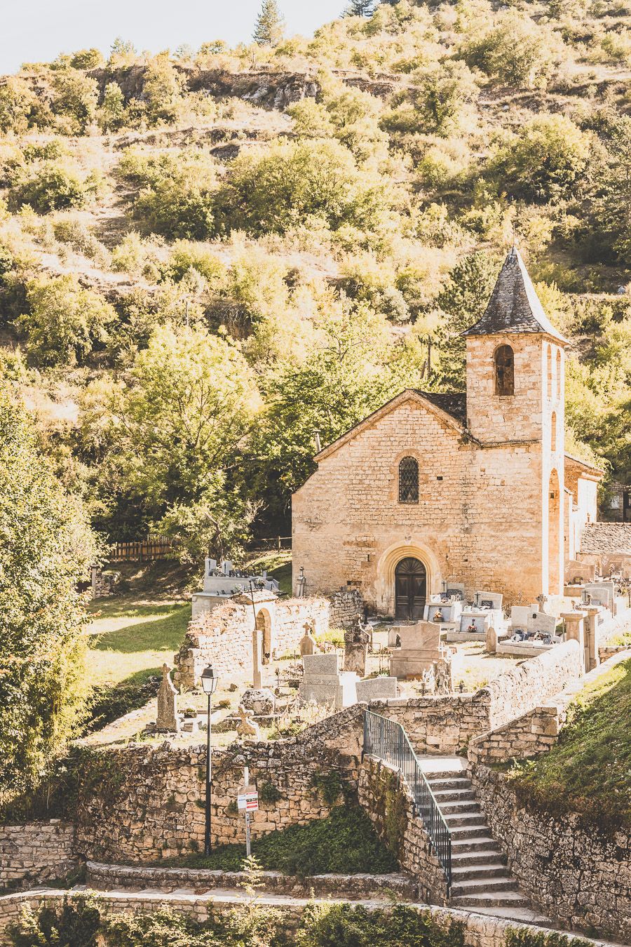 église de Saint-Chély-du Tarn