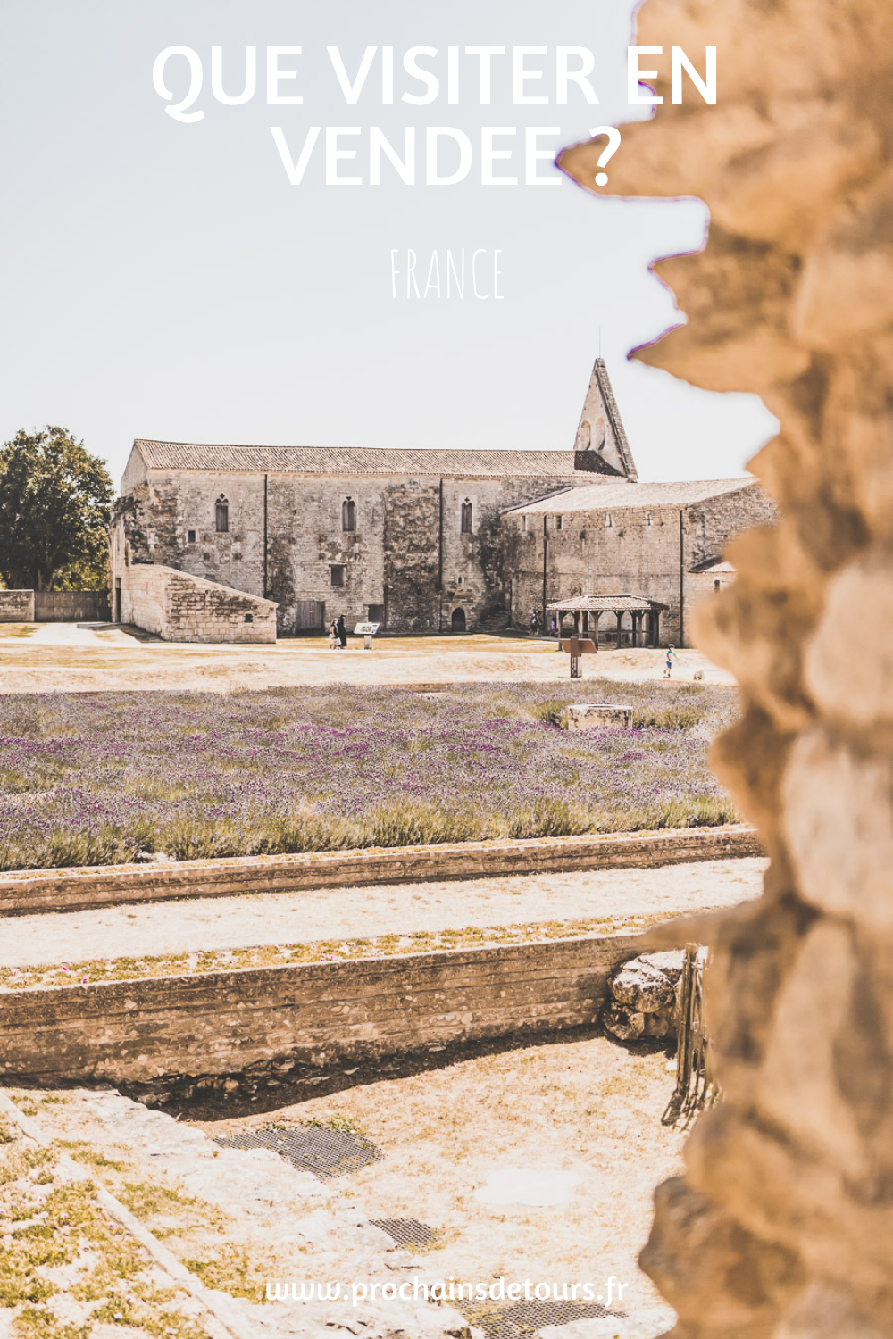 Vous avez envie de passer du temps sur la côte atlantique ? Pourquoi ne pas visiter la Vendée ? Au programme de ce séjour : belles plages, les Sables d'Olonne, l'île de Noirmoutier. Vacances en France / Vacances plage / France paysage / Voyage en France / Voyage nature / Voyage en France / Destinations de voyages / Road trip France / Road trip Europe / Europe bucket list / Beach / paysage / Plus beaux villages de France / Vendée tourisme / Vendée France / Vendée plage / Voyage en van / Vanlife