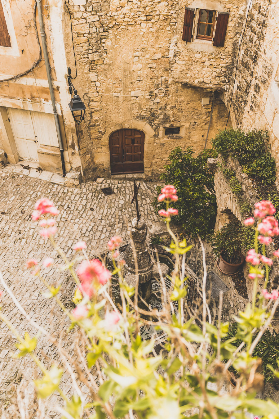 Vous vous demandez que faire dans le Vaucluse ? Faites un road trip en van et suivez le guide ! Vacances en France / Vacances plage / France paysage / Voyage en France / Voyage nature / Voyage en France / Destinations de voyages / Road trip France / Plus beaux villages de France / paysage / Vaucluse tourisme / Vaucluse france / Luberon provence / luberon visite / luberon france / provence france / provence alpes côte d'azur / alpes francaises / mont ventoux provence france / van aménagé 