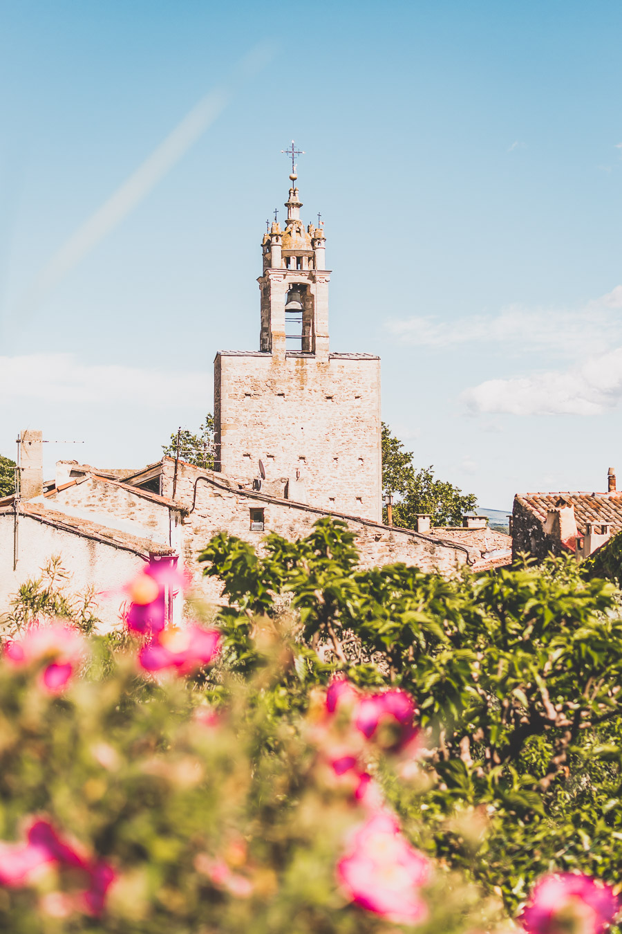 Vous vous demandez que faire dans le Vaucluse ? Faites un road trip en van et suivez le guide ! Vacances en France / Vacances plage / France paysage / Voyage en France / Voyage nature / Voyage en France / Destinations de voyages / Road trip France / Plus beaux villages de France / paysage / Vaucluse tourisme / Vaucluse france / Luberon provence / luberon visite / luberon france / provence france / provence alpes côte d'azur / alpes francaises / mont ventoux provence france / van aménagé 