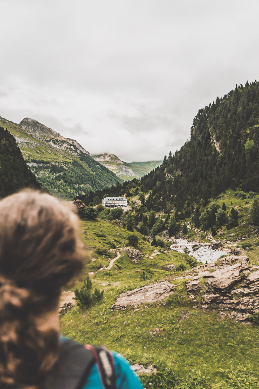 Vous voulez connaître les plus belles randonnées des Pyrénées... Suivez le guide ! Découvrir l'Occitanie / Voyage en France / Vacances en France / Travel in France / Voyage en Europe / Pyrenees moutains / Pyrenean mastiff / Pyreneeën frankrijk / pyrénées montagne / hautes pyrénées landscape / randonnée hautes pyrénées / paysage hautes pyrénées / rando hautes pyrénées / randonnée france / randonnée pyrénées / les plus belles randonnées en France / les plus belles randonnées Pyrénées / occitanie