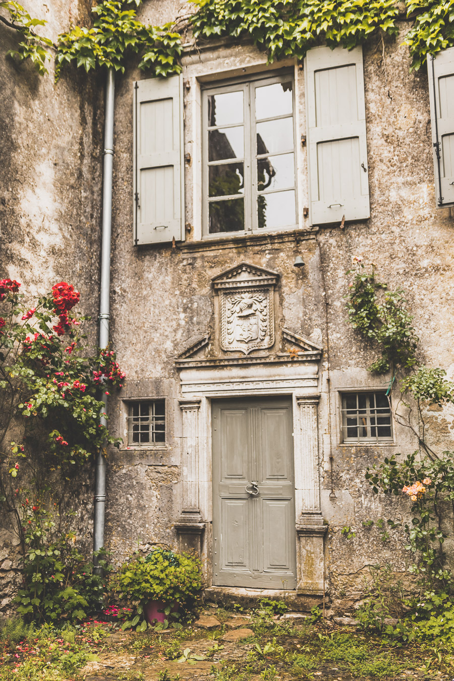 Vous vous demandez que voir en Aveyron ? Que faire en Aveyron ? Notre article est fait pour vous! Conques, Penne, La Couvertoirade, Rodez, Brousse-le-Château... sont évoqués en mots et photos #aveyron #occitanie #france #vacances / Road trip en Aveyron / Voyage en Aveyron / Découvrir l'Occitanie / Voyage en France / Vacances en France / Jolis villages / Travel in France / Voyage en Europe / Villages / Road trip en France / Village de charme / Aveyron tourisme / Aveyron France / Aveyron paysage