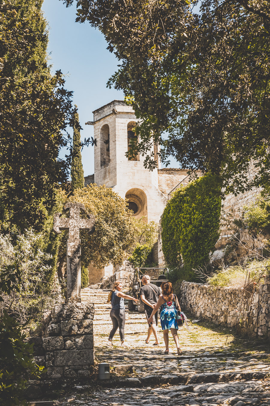 Vous vous demandez que faire dans le Vaucluse ? Faites un road trip en van et suivez le guide ! Vacances en France / Vacances plage / France paysage / Voyage en France / Voyage nature / Voyage en France / Destinations de voyages / Road trip France / Plus beaux villages de France / paysage / Vaucluse tourisme / Vaucluse france / Luberon provence / luberon visite / luberon france / provence france / provence alpes côte d'azur / alpes francaises / mont ventoux provence france / van aménagé 