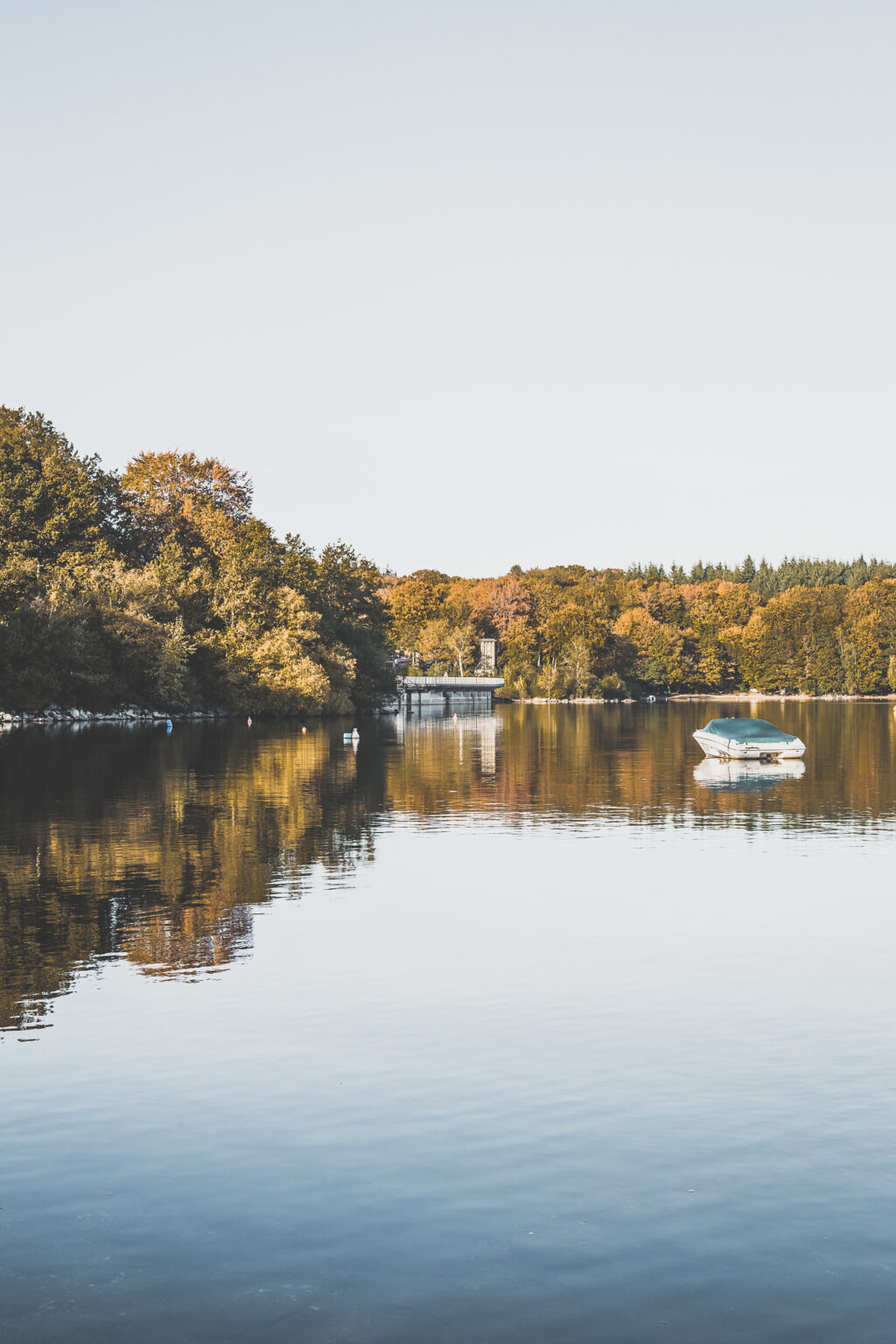 Vous vous demandez que voir en Aveyron ? Que faire en Aveyron ? Notre article est fait pour vous! Conques, Penne, La Couvertoirade, Rodez, Brousse-le-Château... sont évoqués en mots et photos #aveyron #occitanie #france #vacances / Road trip en Aveyron / Voyage en Aveyron / Découvrir l'Occitanie / Voyage en France / Vacances en France / Jolis villages / Travel in France / Voyage en Europe / Villages / Road trip en France / Village de charme / Aveyron tourisme / Aveyron France / Aveyron paysage