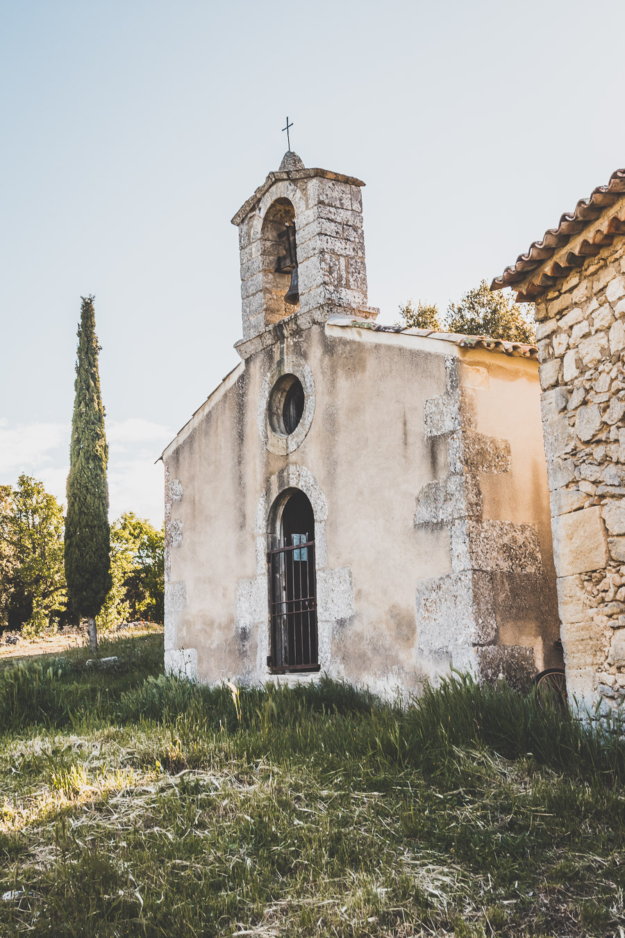 Vous vous demandez que faire dans le Vaucluse ? Faites un road trip en van et suivez le guide ! Vacances en France / Vacances plage / France paysage / Voyage en France / Voyage nature / Voyage en France / Destinations de voyages / Road trip France / Plus beaux villages de France / paysage / Vaucluse tourisme / Vaucluse france / Luberon provence / luberon visite / luberon france / provence france / provence alpes côte d'azur / alpes francaises / mont ventoux provence france / van aménagé 