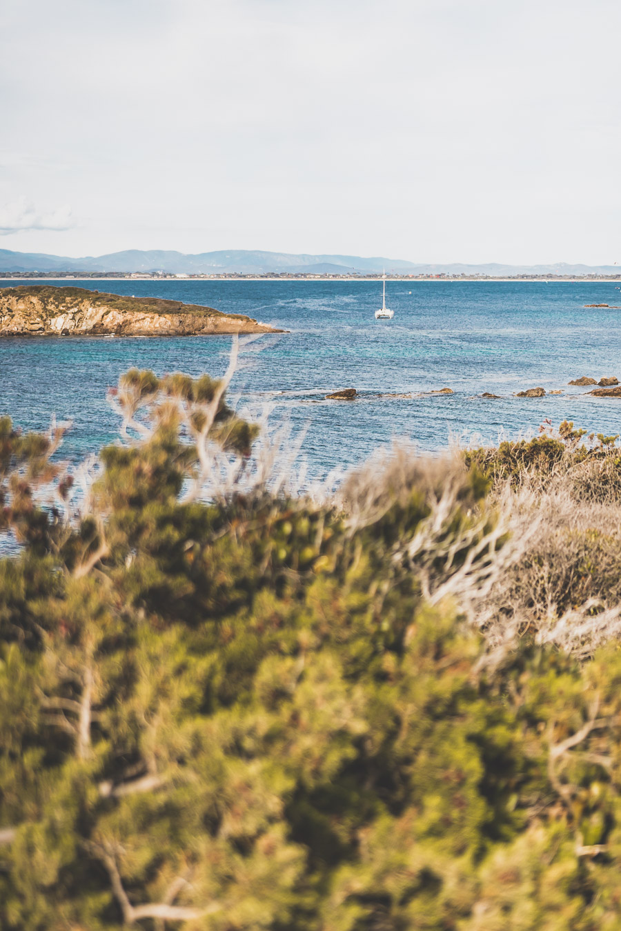 Vous vous demandez que visiter dans le Var ? Faites un road trip en van et suivez le guide ! Vacances en France / Vacances plage / France paysage / Voyage en France / Voyage nature / Voyage en France / Destinations de voyages / Road trip France / Plus beaux villages de France / paysage / provence france / provence alpes côte d'azur / alpes francaises / mont ventoux provence france / van aménagé / Var France / Var tourisme / Var paysage / Var tourisme / French riviera / roadtrip dans le var