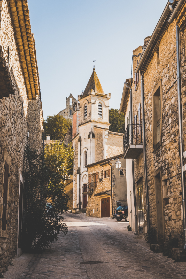 Que faire dans le Gard ? Visiter Vénéjan