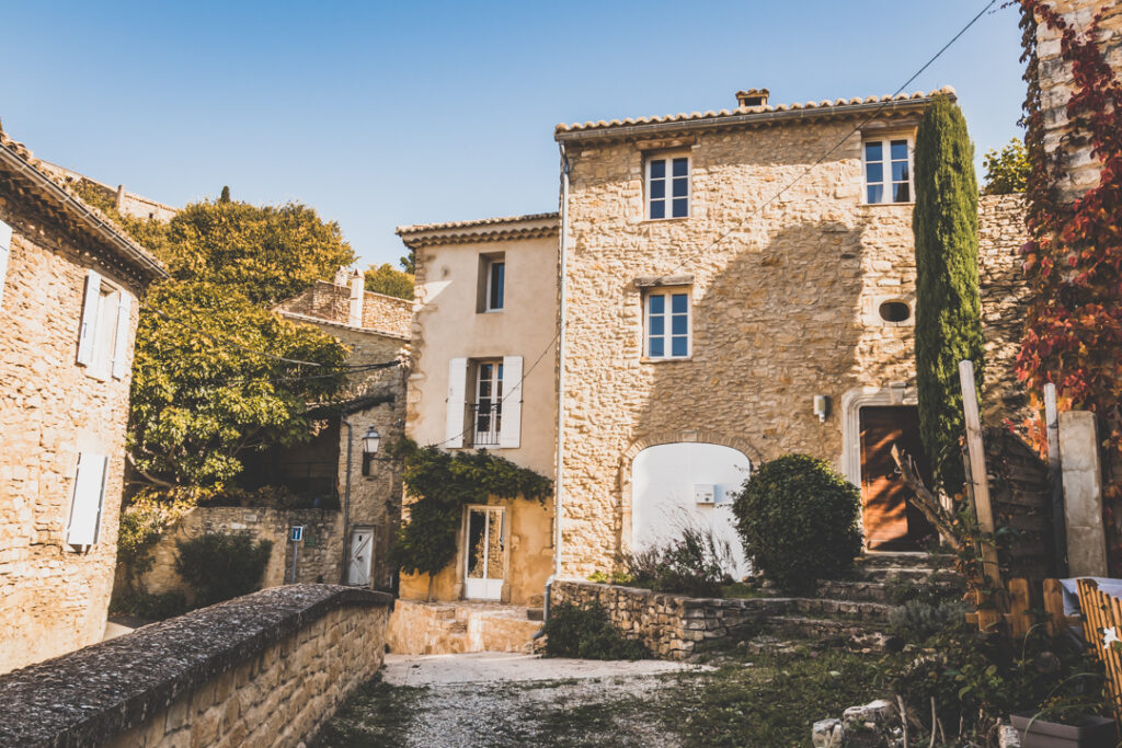 Que faire dans le Gard ? Visiter Vénéjan