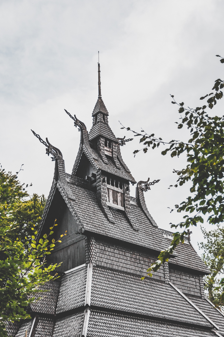 Visiter Bergen en Norvège : Fantoft stavkirke