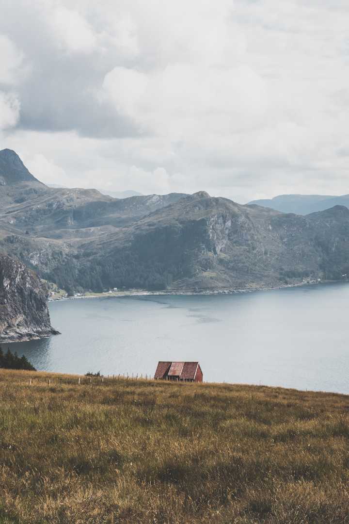 Découvrir la façade atlantique des fjords de Norvège : Kråkenes fyr