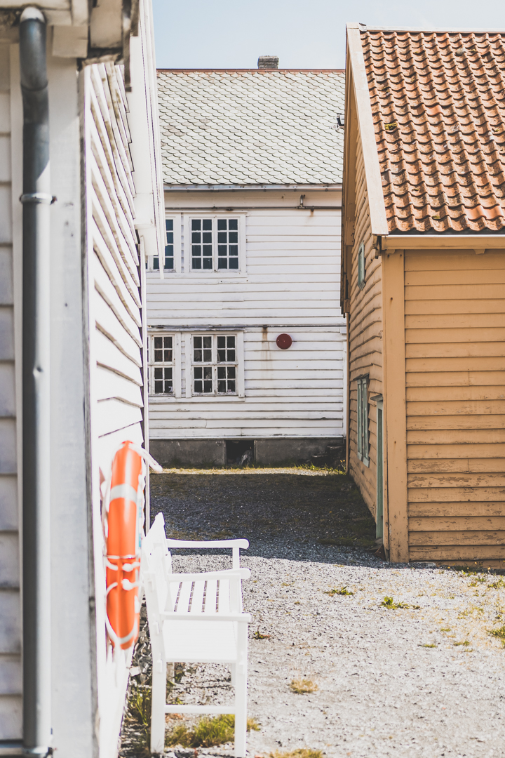 Découvrir la façade des fjords de l'Atlantique : l'île de Vågsøy et son musée Vågsberget