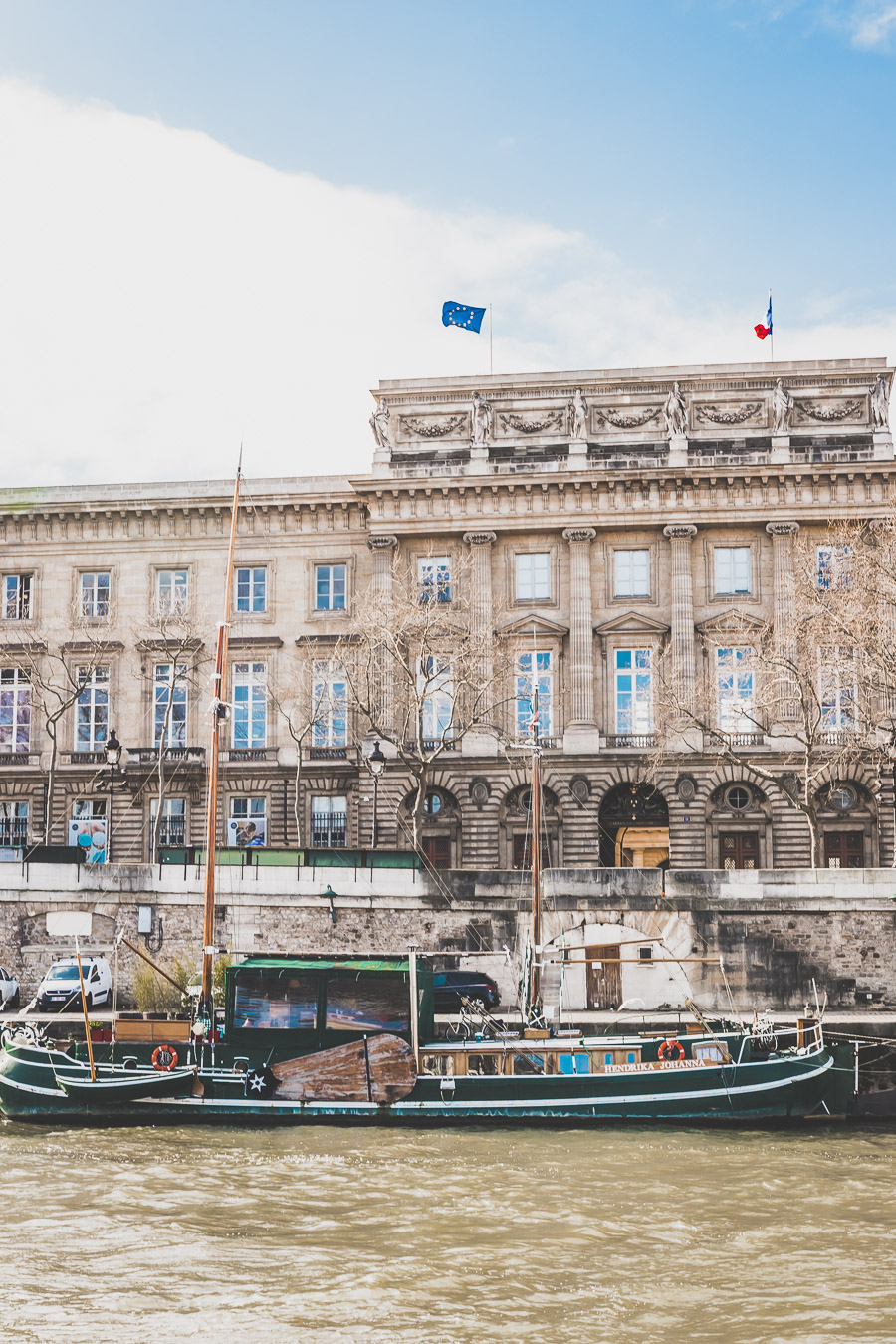 Le Square du Vert galant, sur l'île de la Cité