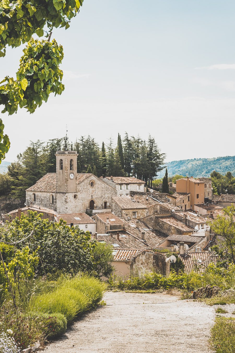 Joli village à découvrir dans le Var : Ampus