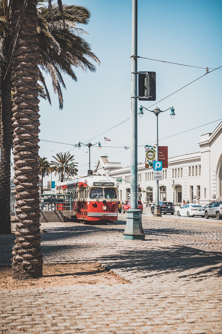 Vous souhaitez visiter San Francisco en 3 jours lors d'un voyage aux Etats-Unis ? Suivez le guide ! Vous trouverez dans cet article les lieux à voir à San Francisco et autres conseils pratiques. San Francisco aesthetic / San Francisco photography / San Francisco city / San francisco things to do in / San francisco voyage / Carnet de voyage San Francisco / Visite San Francisco / Golden Gate bridge / Etats Unis aesthetic / Etats Unis paysages / Etats Unis voyage / Voyage aux Etats Unis