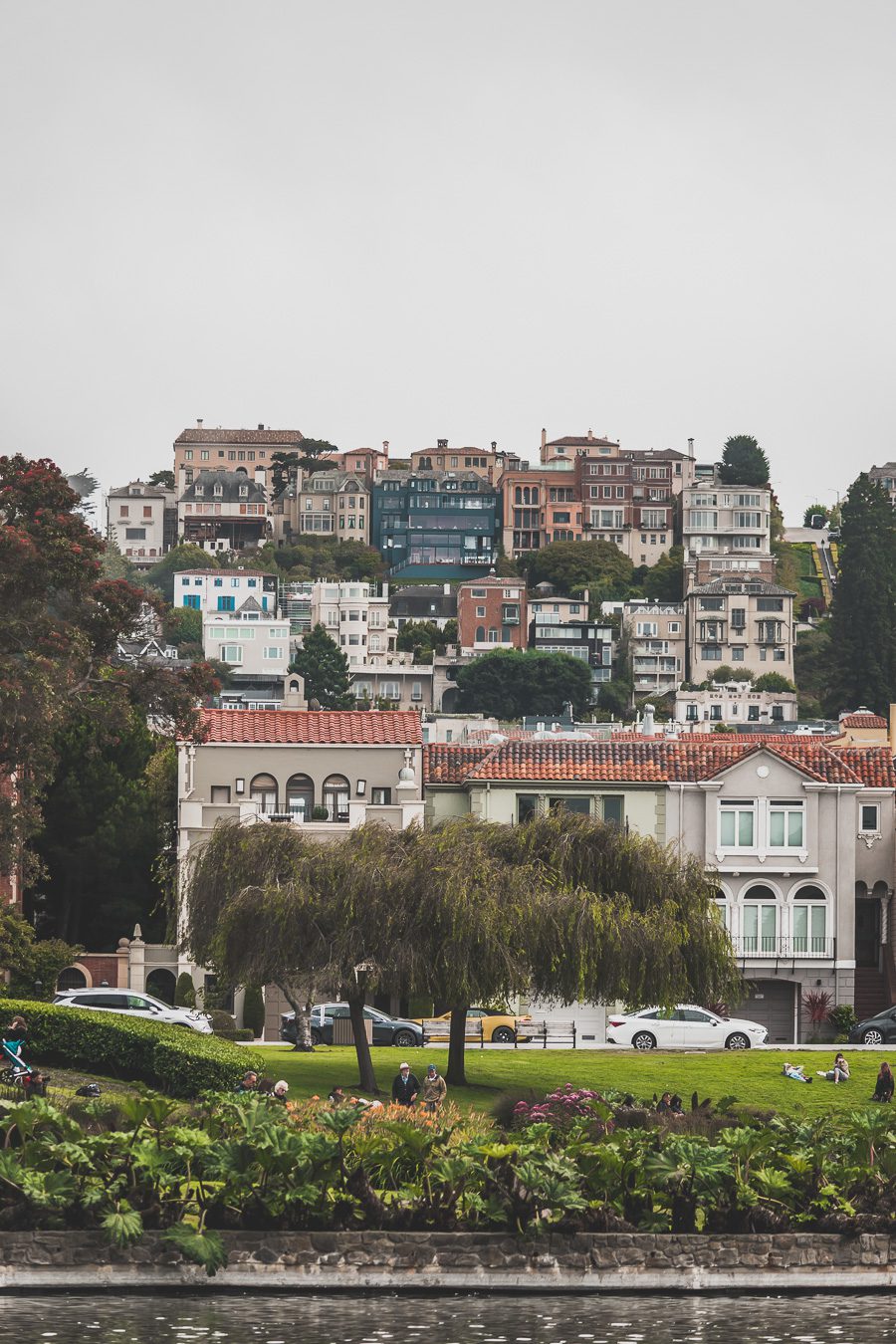 Vous souhaitez visiter San Francisco en 3 jours lors d'un voyage aux Etats-Unis ? Suivez le guide ! Vous trouverez dans cet article les lieux à voir à San Francisco et autres conseils pratiques. San Francisco aesthetic / San Francisco photography / San Francisco city / San francisco things to do in / San francisco voyage / Carnet de voyage San Francisco / Visite San Francisco / Golden Gate bridge / Etats Unis aesthetic / Etats Unis paysages / Etats Unis voyage / Voyage aux Etats Unis