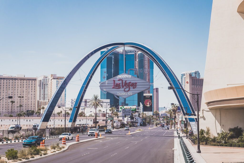 Vous souhaitez visiter Las Vegas en un jour ? Suivez le guide ! Etats Unis aesthetic / Etats Unis paysages / Etats Unis voyage / Voyage aux Etats Unis / Amérique du Nord / Voyage / Las Vegas aesthetic / Las Vegas casino / Ouest americain road trip / Ouest americain paysage / Ouest americain photo / Ouest americain aesthetic / voyage ouest americain / roadtrip ouest américain / Circuit ouest americain / road trip ouest americain 15 jours / ouest americain en famille / Nevada