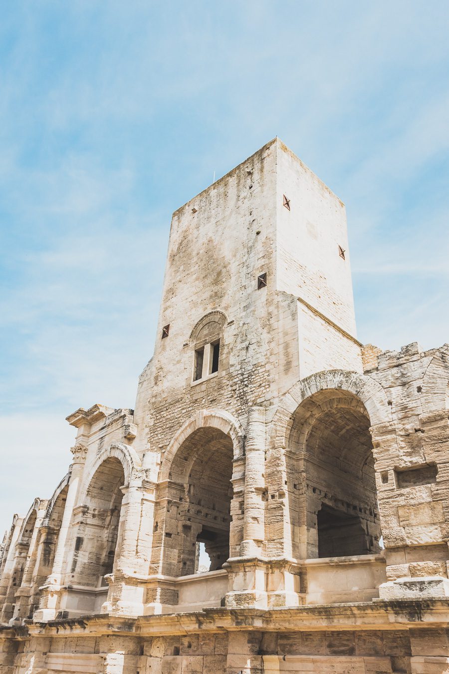 Visiter Arles à pied