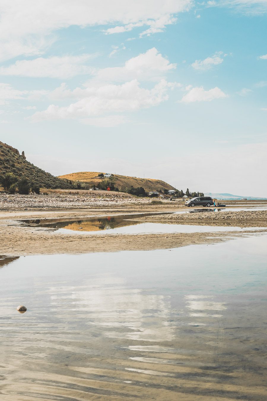 Embarquez pour un voyage de découverte et d'aventure alors que vous embarquez pour un road trip dans l'ouest américain de 2 semaines ! Explorez certains des paysages les plus époustouflants de l'Ouest américain. Vous visiterez des villes dynamiques, vous immergerez dans la culture unique de la région. Avec de nombreuses activités, attractions et merveilles naturelles à explorer comme Yellowstone, Las Vegas ou encore la route 66, ce sera à coup sûr un road trip inoubliable !