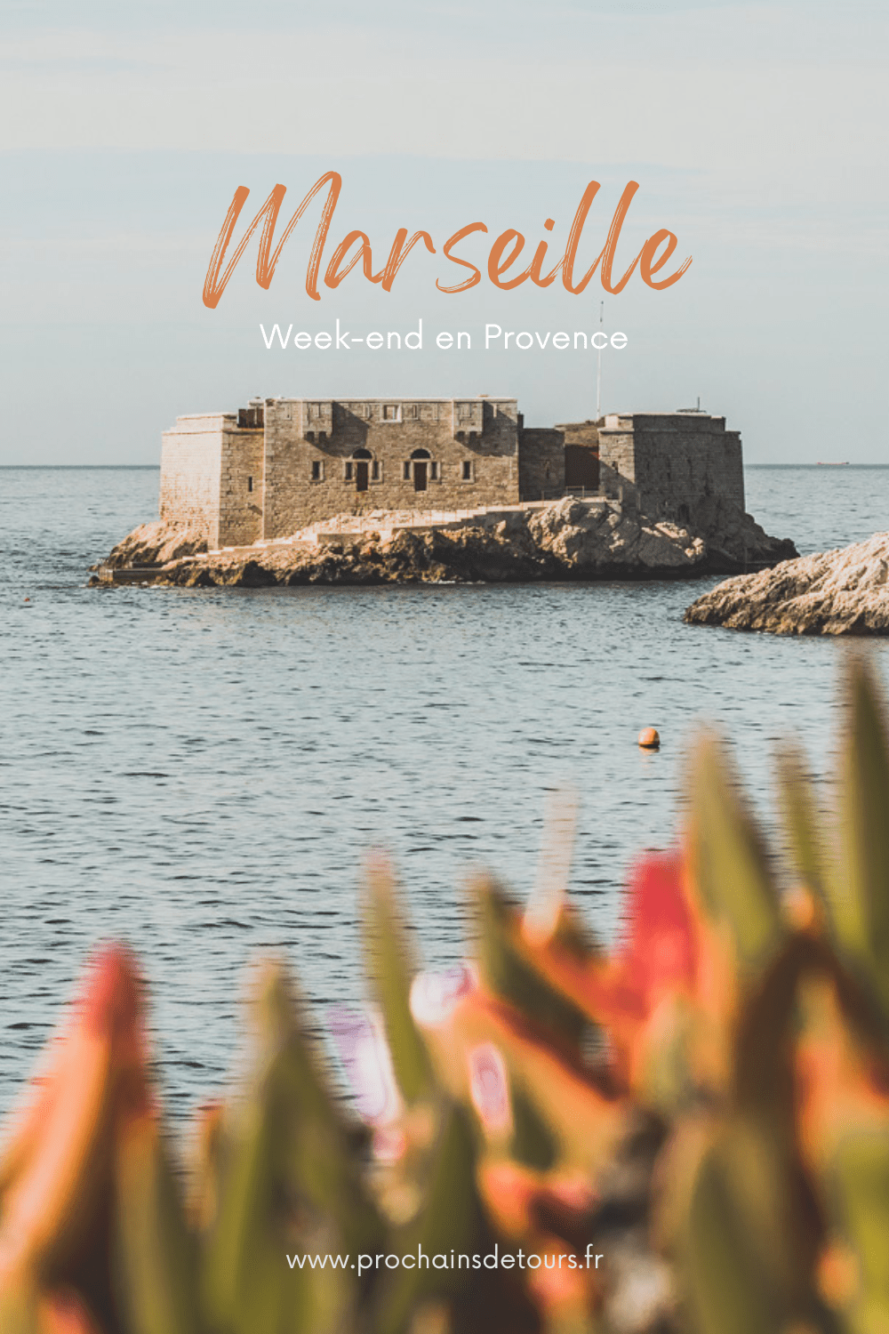 Vous êtes à la recherche d'un week-end dans le sud de la France ? Marseille est la destination idéale, offrant des paysages époustouflants, une cuisine délicieuse... Qu'il s'agisse d'explorer la riche culture de la ville, de se détendre sur ses plages immaculées ou de goûter à certains de ses plats de renommée mondiale, il y en a pour tous les goûts dans cette ville portuaire animée. Alors faites vos valises et préparez-vous pour un week end à Marseille que vous n'oublierez pas de sitôt.