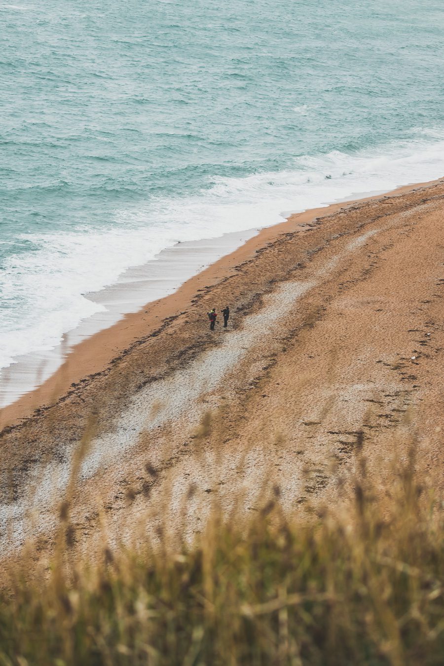 Découvrez la beauté du Dorset, une destination incontournable pour les amoureux de nature. Avec sa célèbre Côte jurassique, ses paysages à couper le souffle et ses charmants villages, le Dorset offre une expérience de voyage inoubliable. Partez en road trip dans le sud de l'Angleterre et explorez des sites emblématiques. Que vous soyez en couple, en famille ou entre amis, le Dorset vous promet des vacances en Europe superbes. Planifiez dès maintenant votre escapade au Dorset !