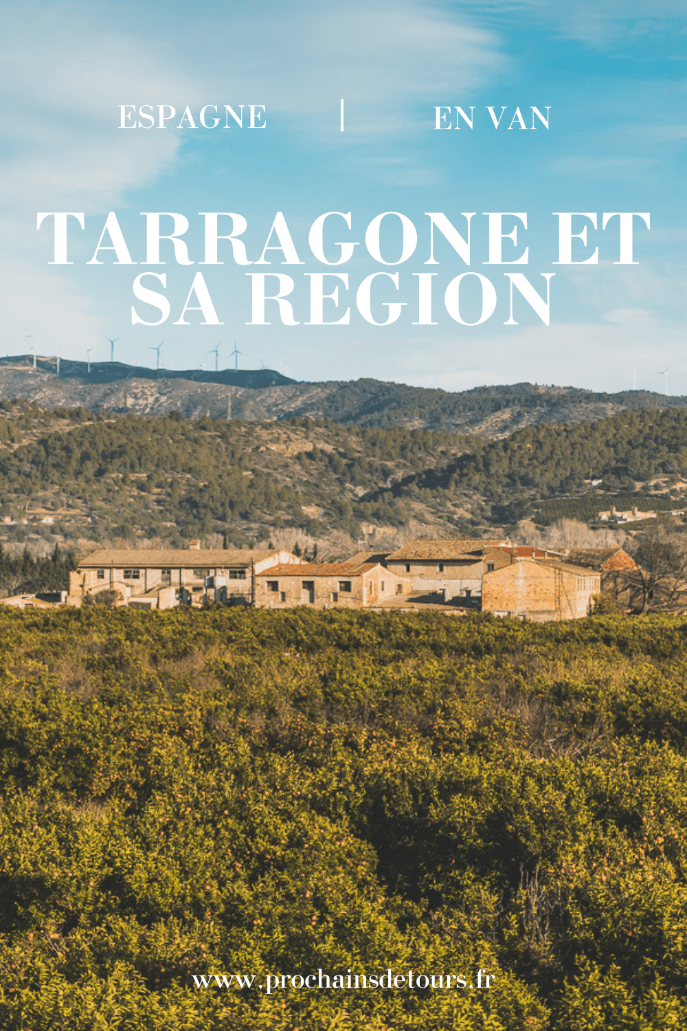 Découvrez Tarragone et ses alentours, en Catalogne. Entre ses plages, son riche patrimoine et ses paysages spectaculaires, Tarragone offre une expérience inoubliable. Explorez les ruines romaines, détendez-vous sur les plages ou partez en randonnée à travers les magnifiques paysages du Parc Naturel de l'Ebre. Ne manquez pas de découvrir cette destination lors d'un prochain voyage en Espagne. Planifiez dès maintenant votre escapade à Tarragone.